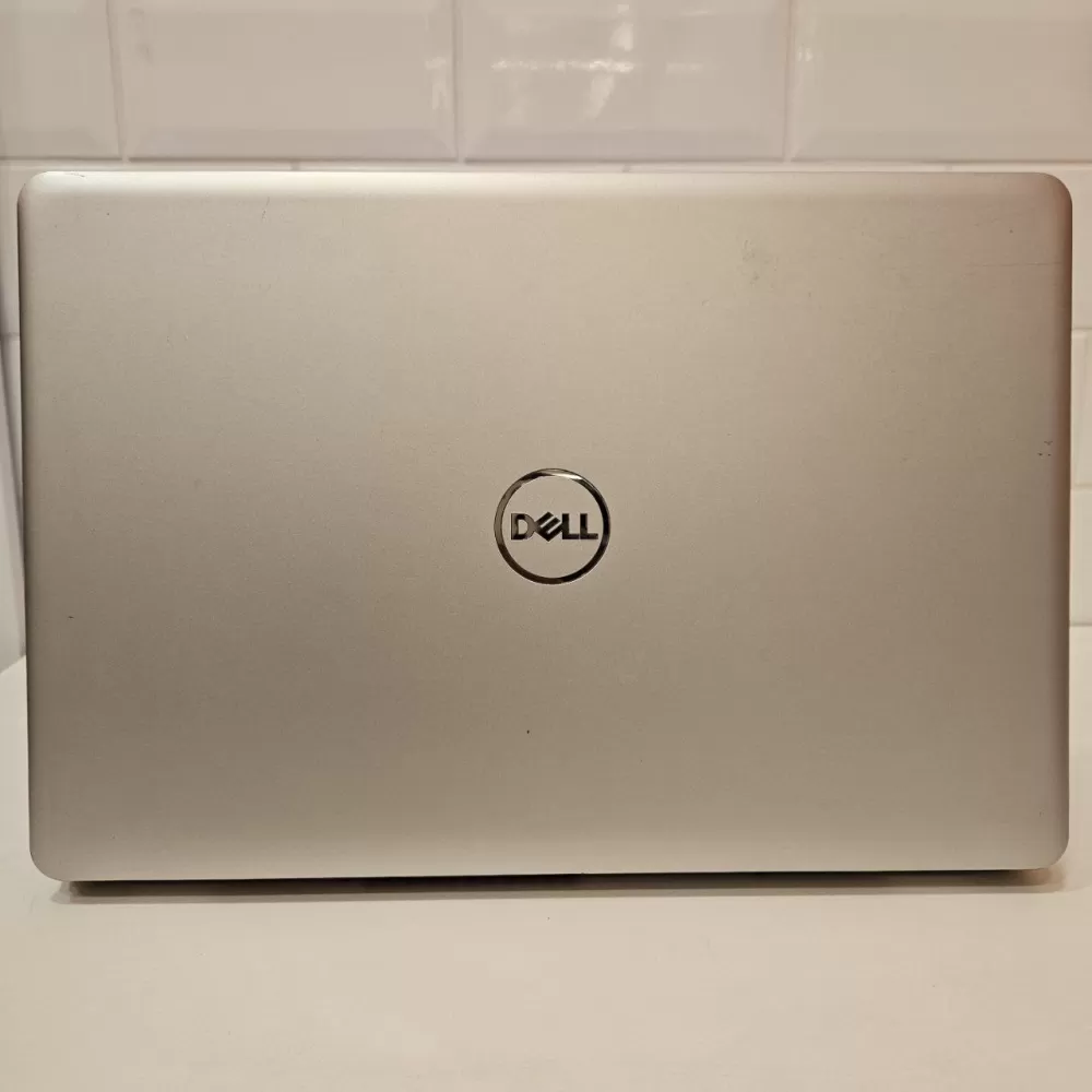 Notebook Dell i7 8th - 16Gb Ram - GeForce MX130 - SSD Notebook Dell i7 8th - 16Gb Ram - GeForce MX130 - SSD