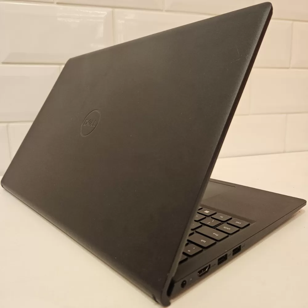 Notebook Dell i3 12th - 8Gb Ram - Intel Iris Xe - SSD  Notebook Dell i3 12th - 8Gb Ram - Intel Iris Xe - SSD