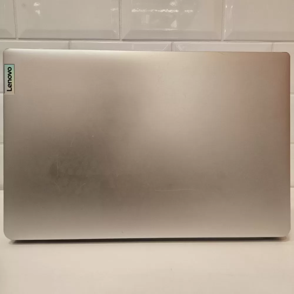 Notebook Lenovo Ryzen 5 7520U - 16Gb Ram - AMD Radeon 610M - SSD Notebook Lenovo Ryzen 5 7520U - 16Gb Ram - AMD Radeon 610M - SSD