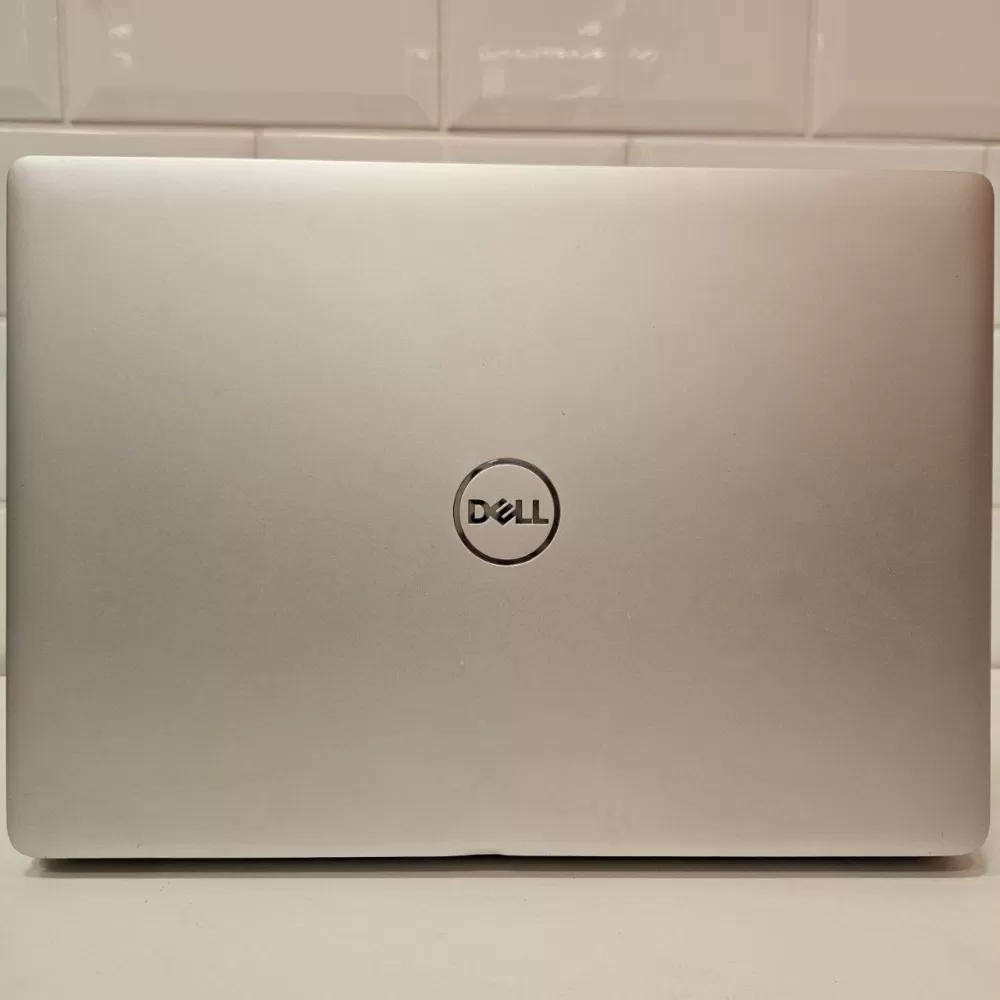 Notebook Dell i7 8th - 16Gb Ram - GeForce MX150 - SSD e 1Tb HD Notebook Dell i7 8th - 16Gb Ram - GeForce MX150 - SSD e 1Tb HD