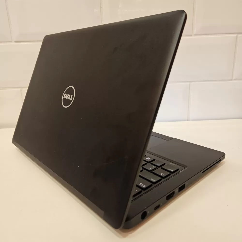 Notebook Dell i7 7th - 16Gb Ram - 512Gb SSD Notebook Dell i7 7th - 16Gb Ram - 512Gb SSD