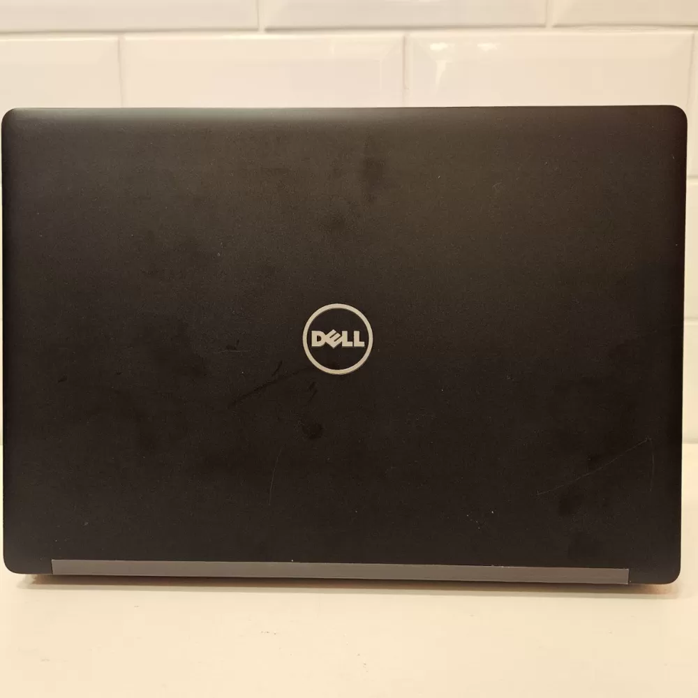 Notebook Dell i7 7th - 16Gb Ram - 512Gb SSD Notebook Dell i7 7th - 16Gb Ram - 512Gb SSD