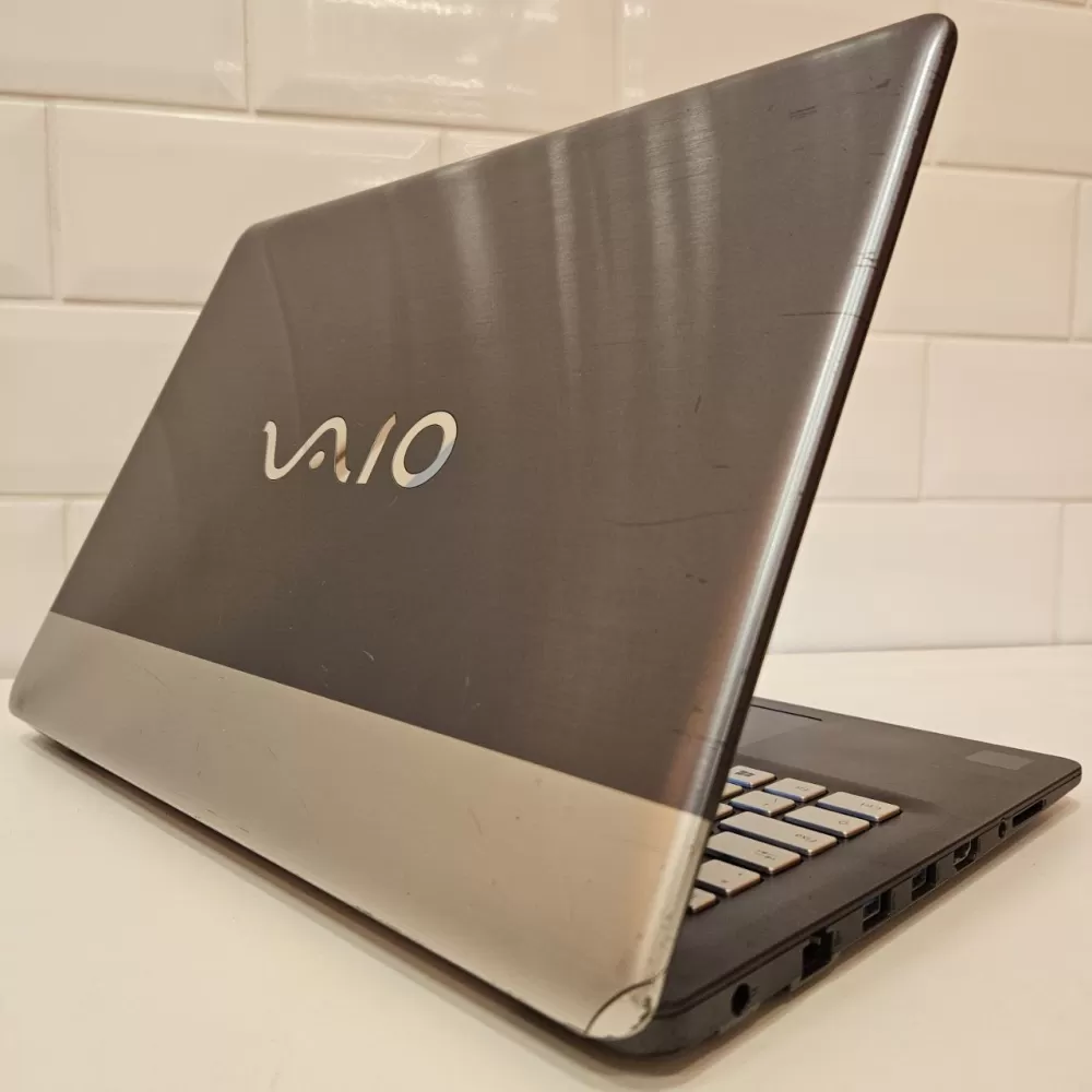 Notebook Vaio i5 6th - 8Gb Ram - SSD Notebook Vaio i5 6th - 8Gb Ram - SSD