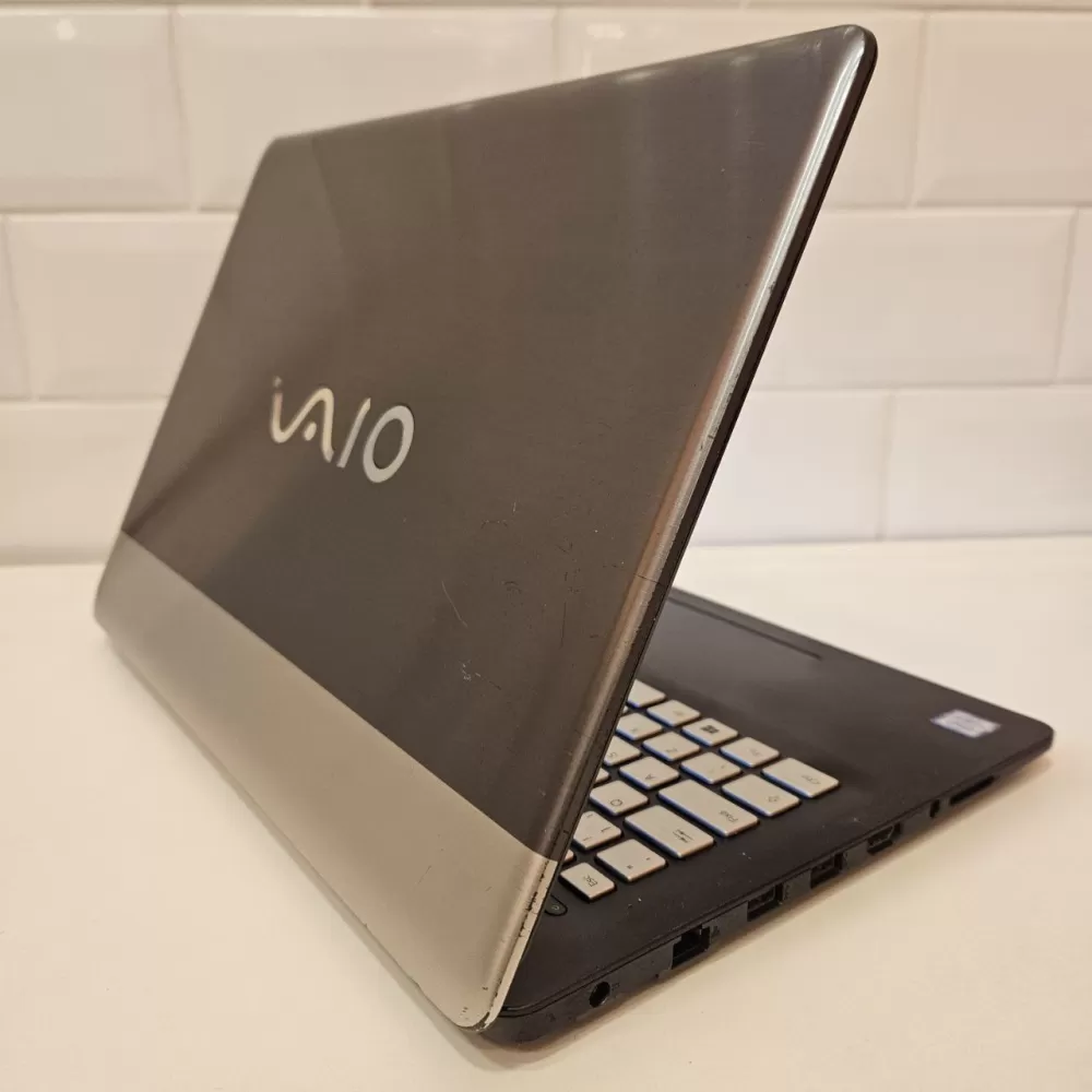 Notebook Vaio i5 7th - 8Gb Ram - SSD Notebook Vaio i5 7th - 8Gb Ram - SSD