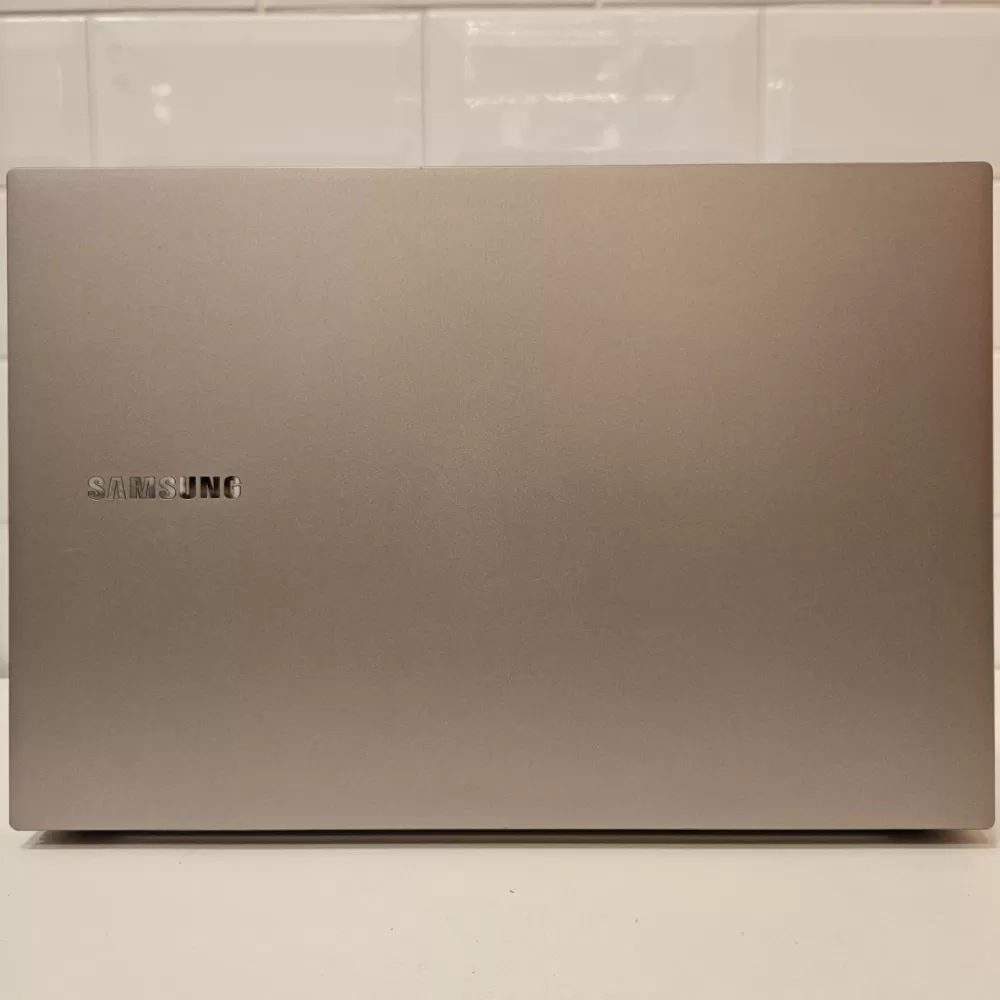 Notebook Samsung i3 10th - 4Gb Ram - SSD Notebook Samsung i3 10th - 4Gb Ram - SSD