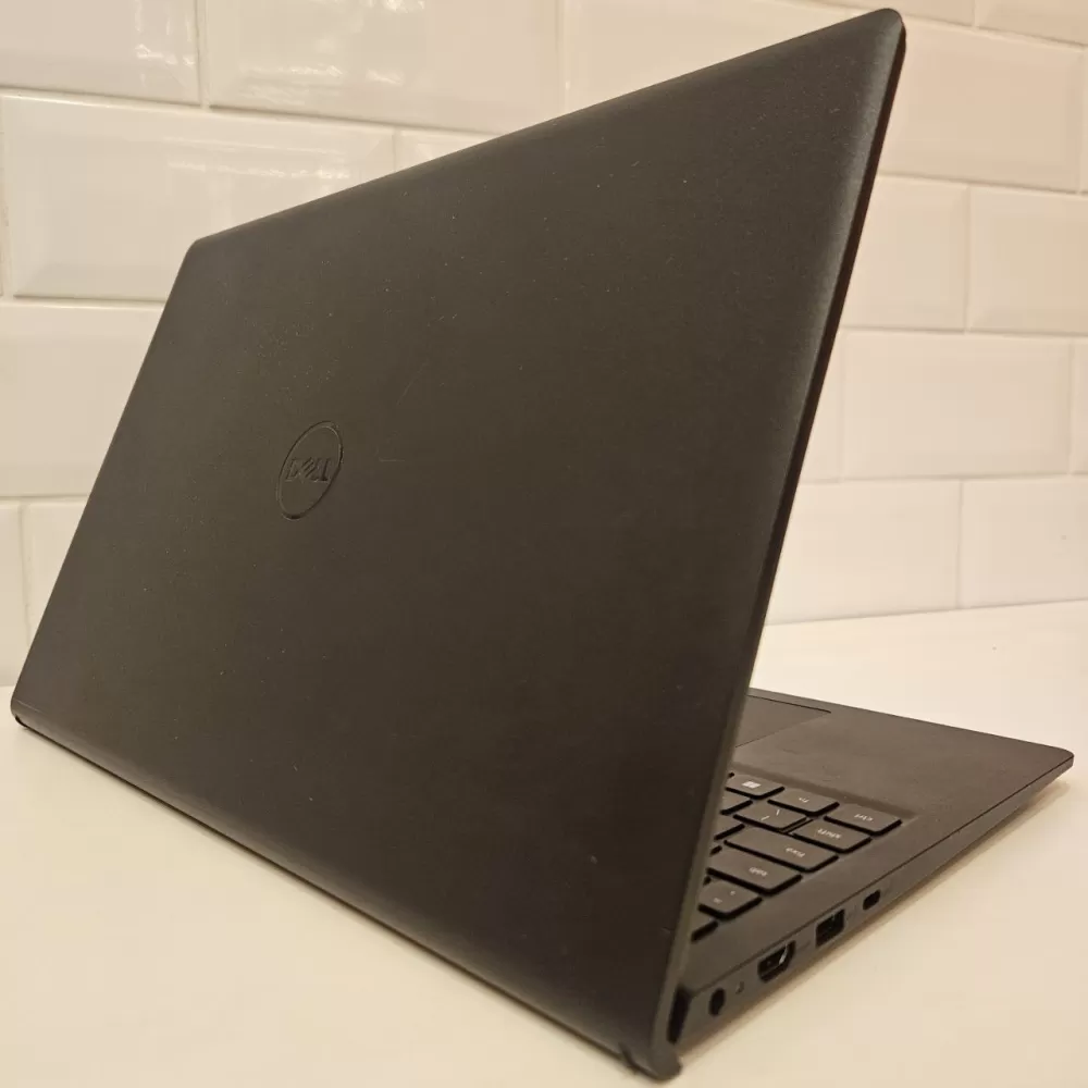 Notebook Dell i7 13th - 16Gb Ram - Intel Iris Xe - 512Gb SSD Notebook Dell i7 13th - 16Gb Ram - Intel Iris Xe - 512Gb SSD