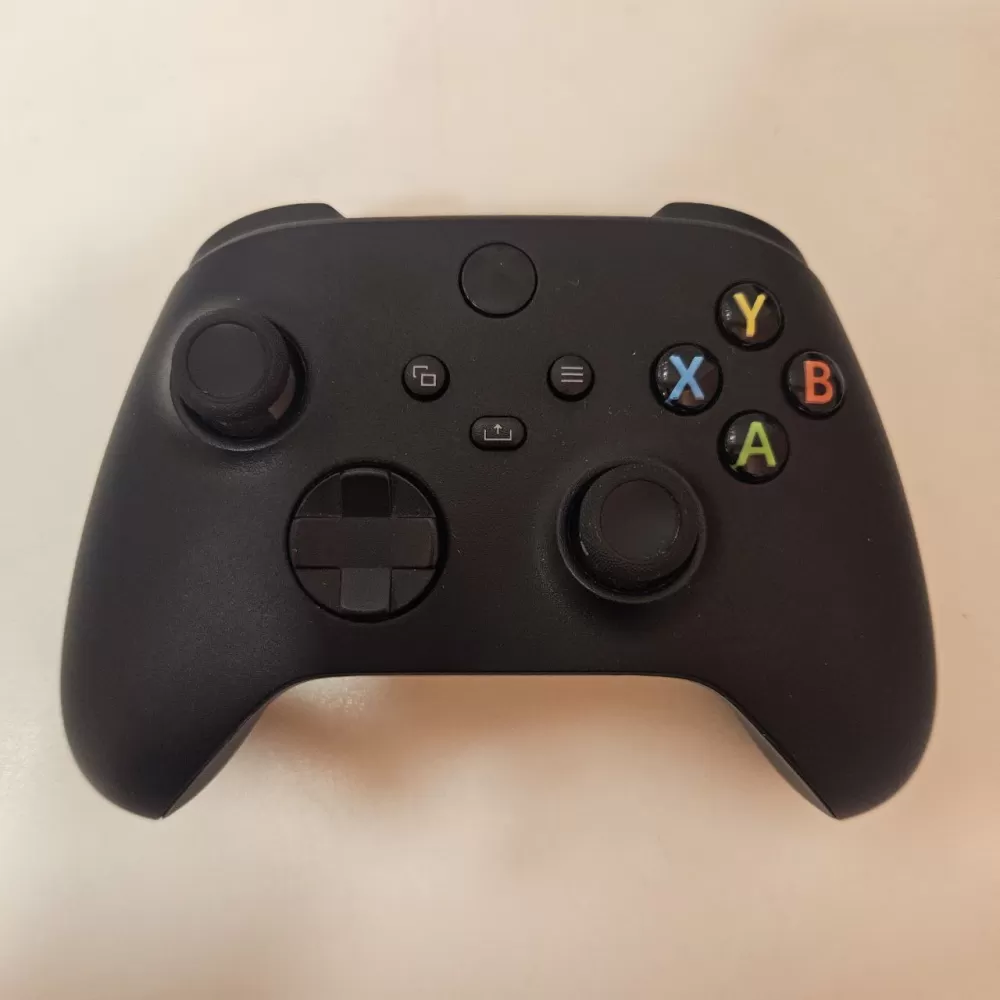 Controle Xbox Series X e S - Sem Fio - Carbon Black (GARANTIA ATÉ 03/2026) Controle Xbox Series X e S - Sem Fio - Carbon Black (GARANTIA ATÉ 03/2026)